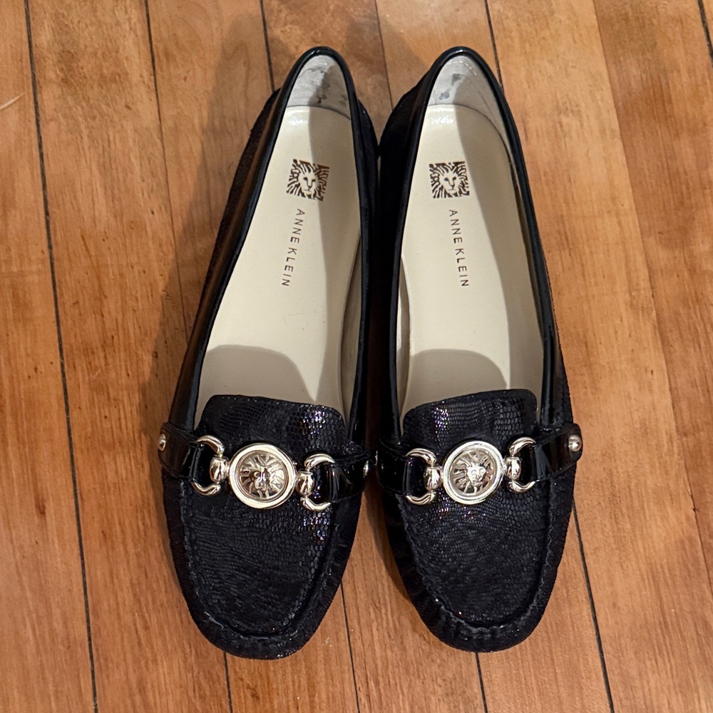 Anne Klein Black Textured Loafers/Slip ons/driving shoes -BWOT-‎ never worn